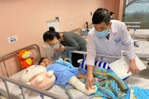 Bé gái rơi từ tầng 13 sức khỏe ổn định, sắp xuất viện