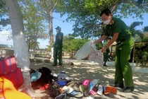 Chìm tàu ở Cửa Đại: Tìm thấy thi thể bé trai 3 tuổi