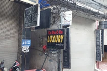 Hà Nội: Nguy cơ cháy nổ từ loạt quán karaoke ở phố Triều Khúc