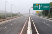 Quảng Ninh mạnh tay phát triển cao tốc nhưng “quên” xây trạm dừng nghỉ