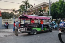 View - Hải Dương Xe điện tự phát tung hoành tại Khu di tích Côn Sơn | Báo Tri thức và Cuộc sống - TIN TỨC PHỔ BIẾN KIẾN THỨC 24H