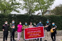 “Thượng đế” của Tập đoàn Nam Cường giăng băng rôn phản đối phí gửi xe