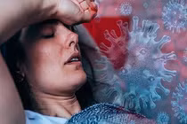 Triệu chứng “lạ” xuất hiện ban đêm ở người nhiễm biến chủng Omicron