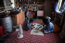 COVID-19 "tàn phá" cuộc sống ở vùng Kashmir như thế nào?