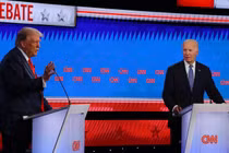 Tổng thống Biden khiến đảng Dân chủ lo ngại