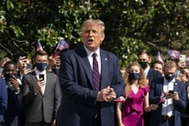 Kiểm phiếu lại ở Wisconsin: Ông Biden kiếm thêm phiếu, ông Trump sẽ kháng cáo