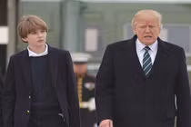 Barron Trump khác biệt với những đứa trẻ ở Nhà Trắng trước đây