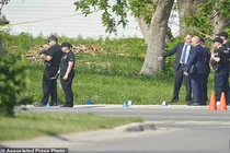 Hiện trường đâm xe kinh hoàng vào gia đình Hồi giáo, nhiều người chết