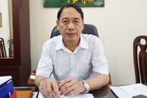 Giám đốc Sở Tư pháp: Chồng điều hành đấu giá, vợ trúng xe Mercedes là sai luật