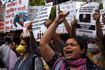 Con gái bị cưỡng hiếp...mang thai, bố sát hại vì bị chế nhạo