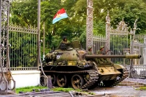 Ẩn số trong bức ảnh xe tăng tiến vào Dinh Độc Lập