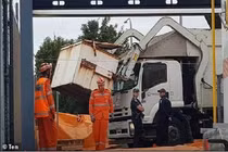 Ngủ quên trong thùng rác, bé trai 13 tuổi thiệt mạng