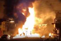 Nổ xe bồn chở xăng, hàng chục người thiệt mạng