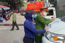 Chủ bãi giữ xe “chặt chém” khách dịp Tết