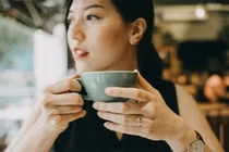 Giật mình điều xảy ra khi bạn đột ngột bỏ cà phê