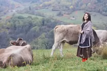 Chiêm ngưỡng vẻ đẹp phụ nữ khắp thế giới qua ảnh