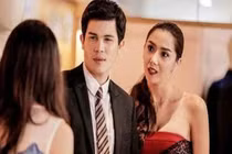 Về nhà giữa trưa, tôi sốc khi nghe đoạn hội thoại của chồng