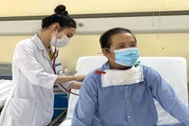 Phát hiện ung thư hạ họng giai đoạn cuối sau 2 tháng ho, sút cân