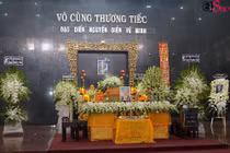 Xuân Lan, Tăng Thanh Hà thất thần tại tang lễ đạo diễn Vũ Minh