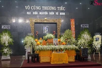 Xuân Lan, Tăng Thanh Hà thất thần tại tang lễ đạo diễn Vũ Minh