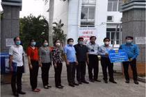 Phát hiện bà cháu dương tính SARS-CoV-2 sau tai nạn giao thông