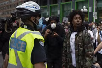 Phụ nữ thổ dân bị cảnh sát bắn chết gây rúng động Canada