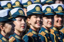 Vẻ đẹp nữ quân nhân Nga trong lễ duyệt binh mừng Ngày Chiến thắng