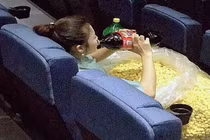 Loạt khoảnh khắc kỳ quặc trong cuộc sống khiến bạn ngỡ ngàng