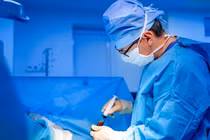 Triệu chứng không ngờ của ung thư tủy xương