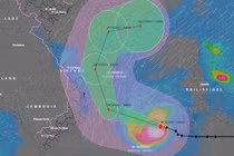 Bão số 9 mạnh cấp 14 trên Biển Đông