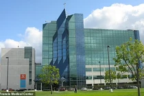 Em gái tìm thấy anh trai 'mất tích' 25 năm nhờ một bài báo