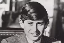 Ảnh hiếm thời trẻ của Vua Charles