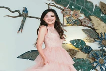 Nhan sắc bà nội 53 tuổi gây sốt cộng đồng mạng vì trẻ đẹp 