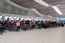 Dịch COVID-19: Đưa 340 công dân Việt Nam từ Canada về nước