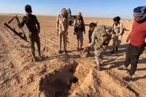 Cận cảnh loạt hang ổ của khủng bố IS vừa bị phát hiện