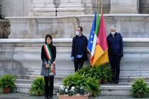 Italy mặc niệm gần 11.600 nạn nhân thiệt mạng vì đại dịch Covid-19