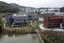 Bên trong phòng thí nghiệm lưu giữ hơn 1.500 chủng virus ở Vũ Hán