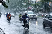 Thời tiết 19/9: Hà Nội mưa to và dông, đề phòng thời tiết nguy hiểm