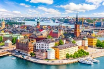 Ngỡ ngàng những vùng đất mặt trời không bao giờ "ngủ"