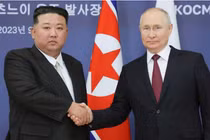 Tổng thống Putin tặng xe hơi cho Chủ tịch Triều Tiên Kim Jong-un