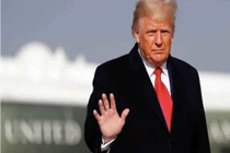 Tổng thống Trump ân xá cùng lúc cho hàng chục người