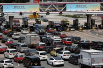 Hong Kong bắt người đầu tiên theo luật an ninh quốc gia mới