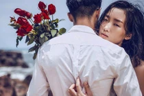 Cơn say tình chóng vánh giữa "gái nạ dòng" và trai trẻ