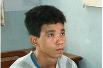 Đục tường nhà hàng xóm lấy tài sản bán mua sữa cho con?