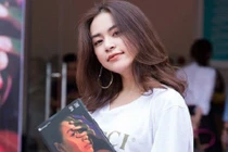 Được - mất khi sao Việt phơi bày “góc khuất” tình cảm trước thiên hạ