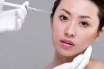Ước mơ da trắng như Ngọc Trinh, coi chừng trả giá cả mạng sống