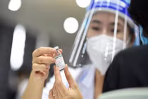 Tiêm vắc xin phòng Covid-19 có ảnh hưởng đến khả năng sinh sản?