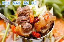 Tối nay ăn gì: Lẩu đuôi bò thơm ngon cho ngày gió mùa về