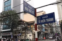 Nhặt nhạnh ở phố ấm thực Mai Hắc Đế