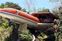 Khách sạn sang chảnh, tiện nghi bên trong chiếc máy bay hỏng